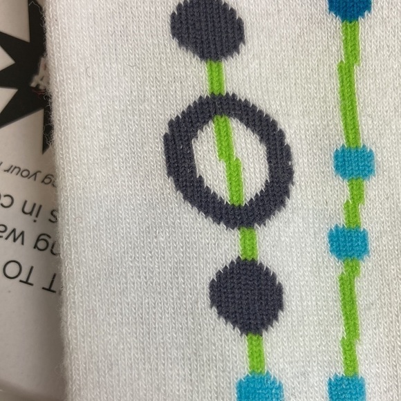 Sock To Me NWT Icy Pop Knee High Socks in White Elevated Basic Accessories - Picture 6 of 7